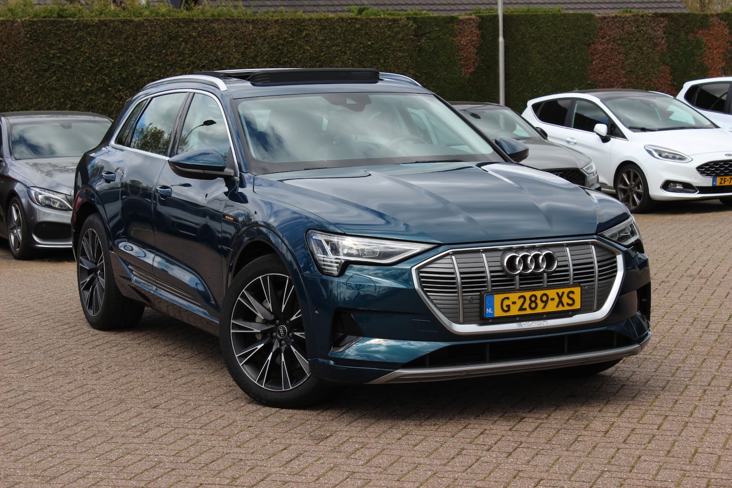 Audi e-tron - e-tron 50 quattro Launch edition plus 71 kWh / BTW / Leder / Luchtvering / Navigatie / 20' - AutoWereld.nl