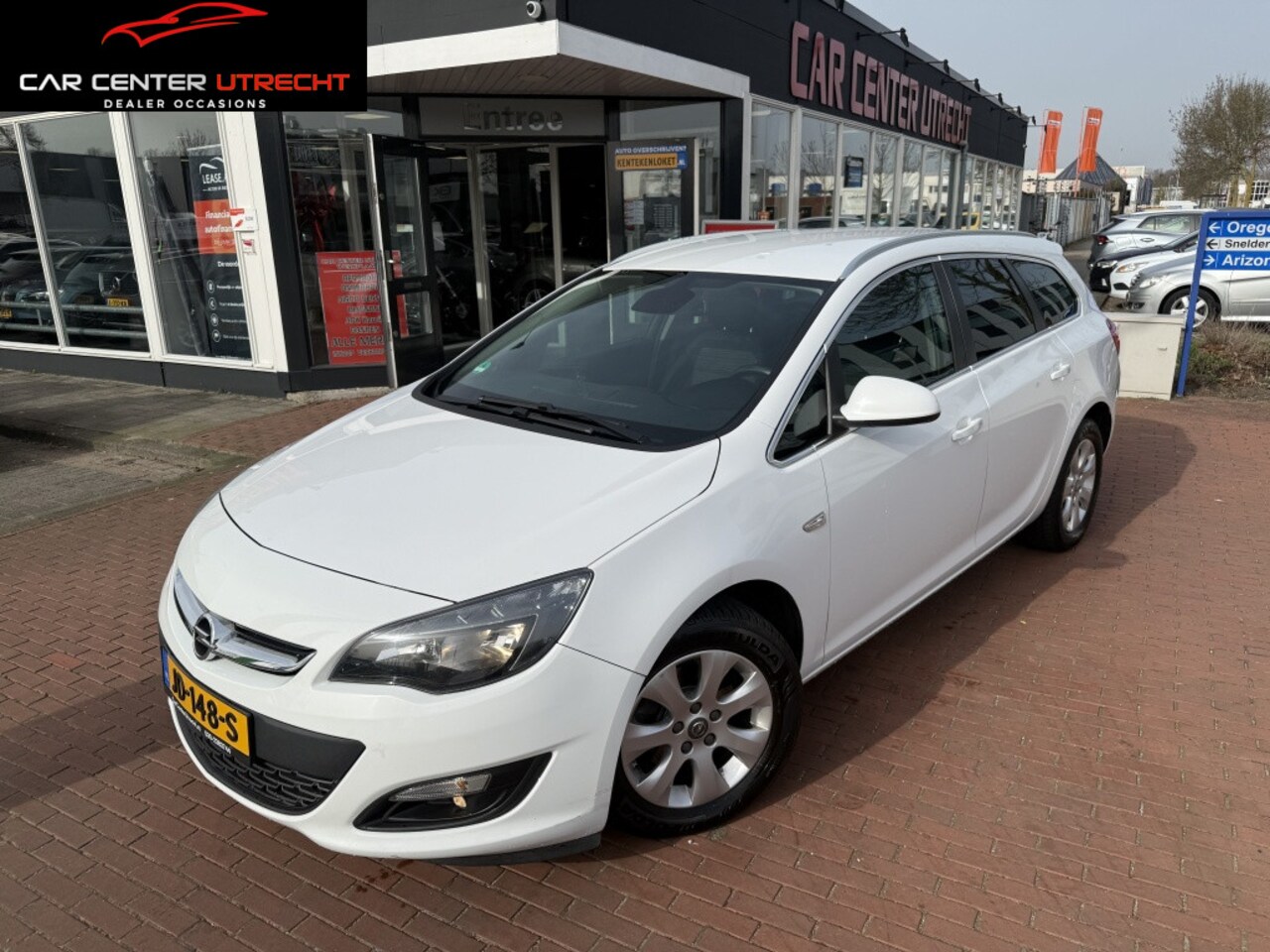 Opel Astra Sports Tourer - 1.6 CDTi Business + | navi | 6 vers | airco | - AutoWereld.nl