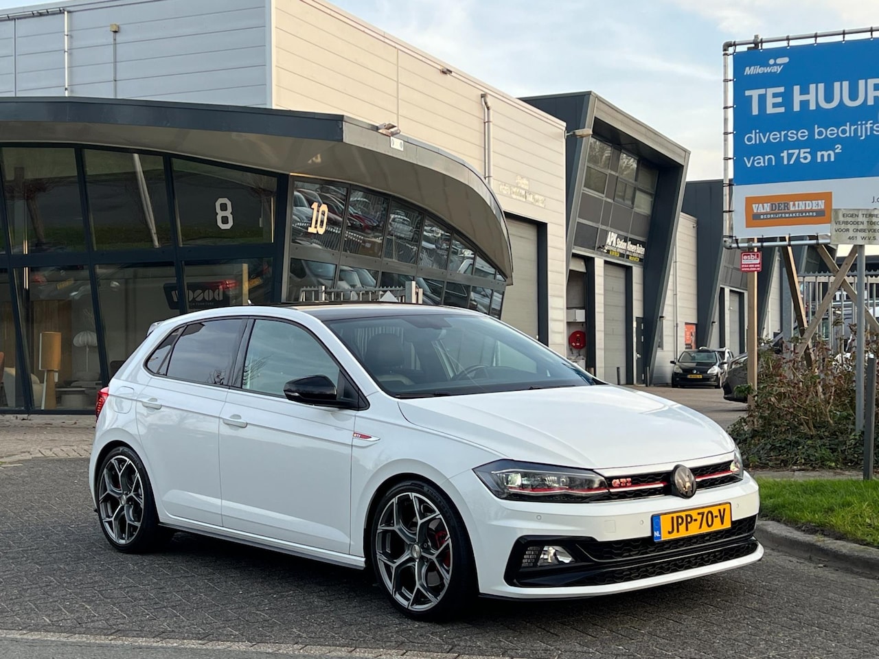 Volkswagen Polo - 2 G 2.0 TSI GTI DSG-7 LED NAVI CARPLAYY - AutoWereld.nl