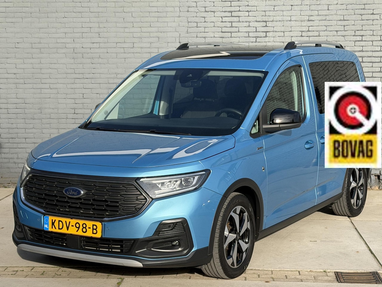 Ford Tourneo Connect - 1.5 EB | 7-PERSOONS | PANO | BOVAG! - AutoWereld.nl