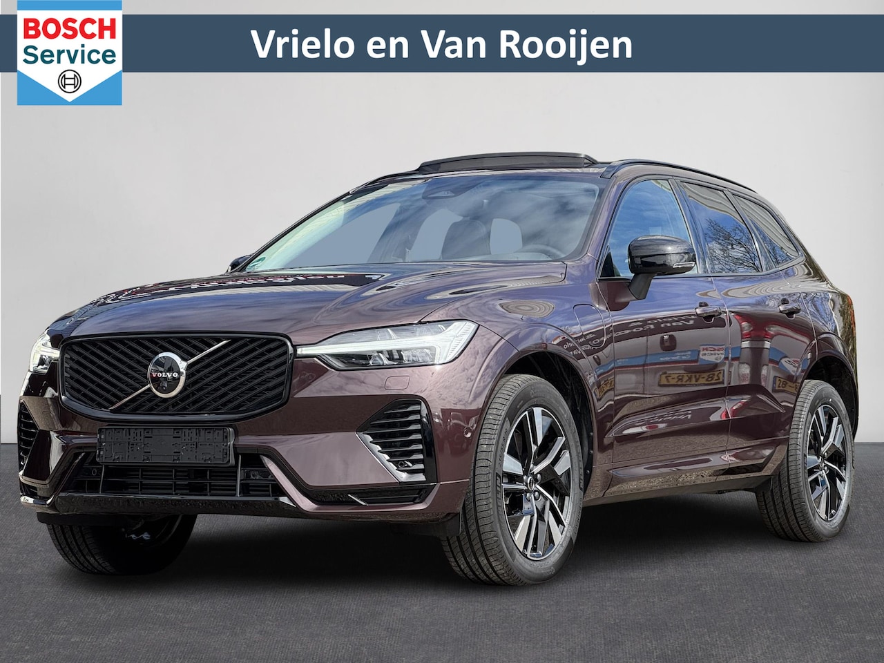 Volvo XC60 - 2.0 T8 Plug-in hybrid AWD Plus Dark | Facelift | Pano | 360 Camera | Leer | Winterpakket | - AutoWereld.nl