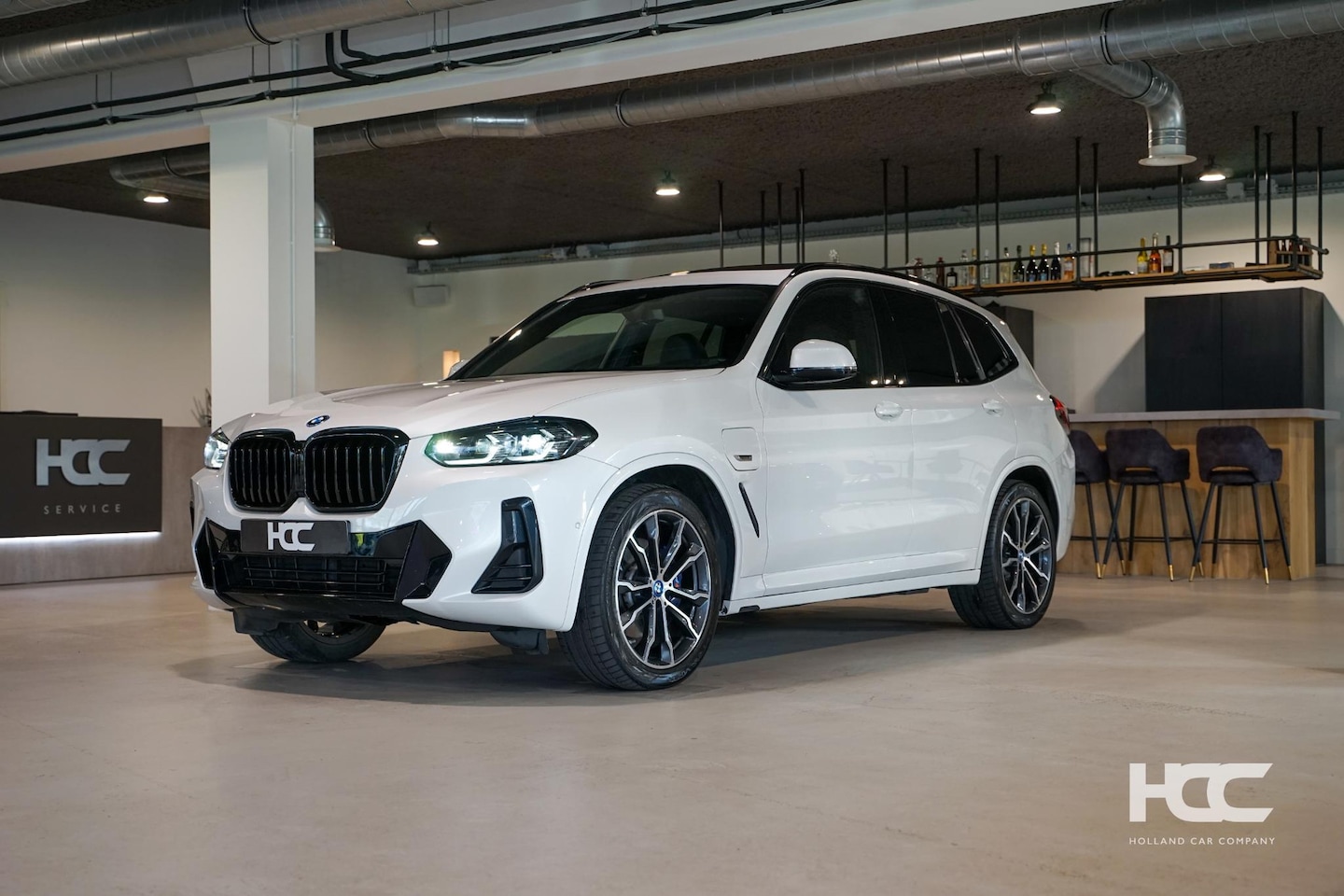 BMW X3 - xDrive30e High Ex. | M Sport | Trekhaak | Stoelventilatie | Pano | Facelift - AutoWereld.nl