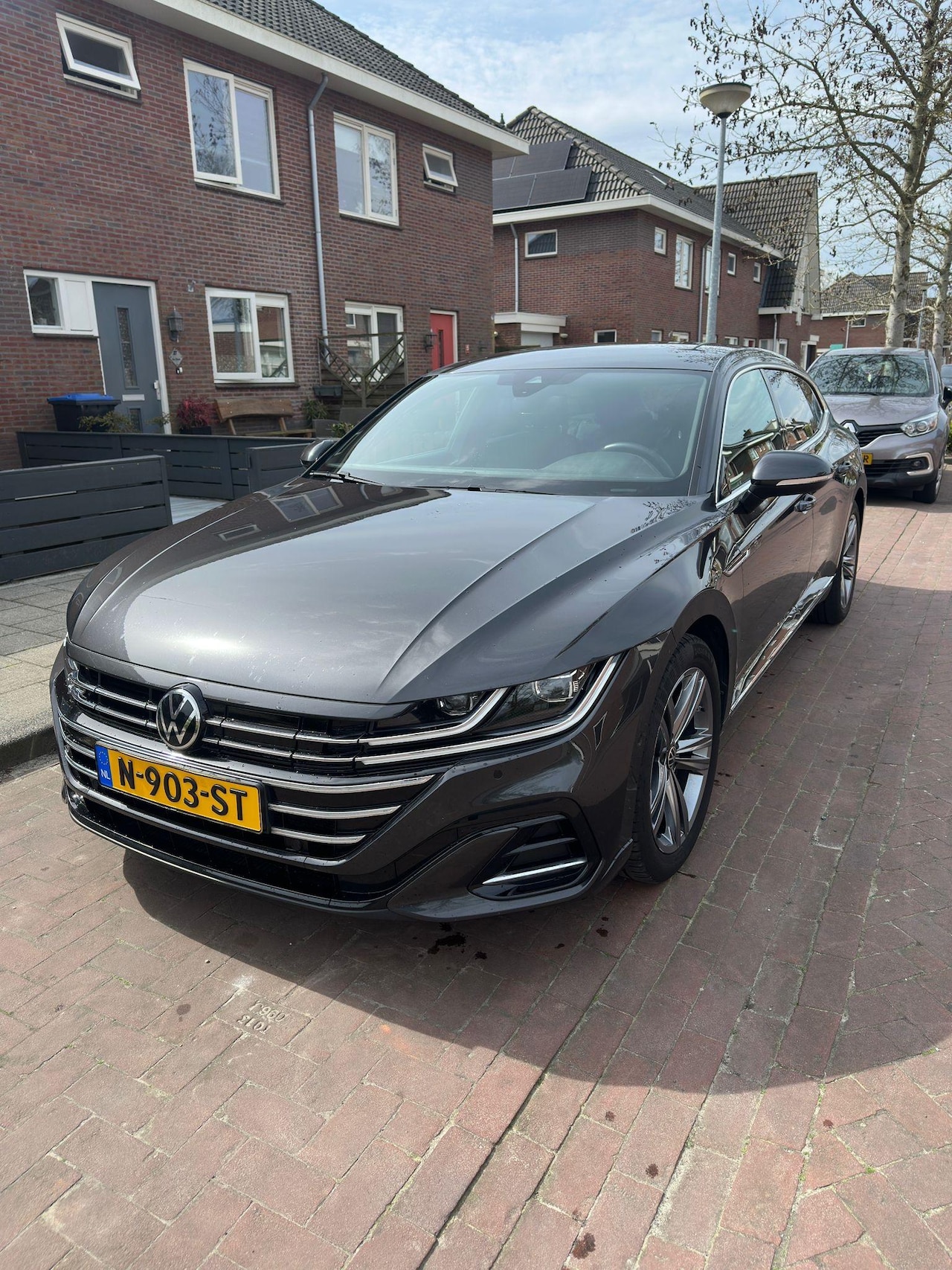 Volkswagen Arteon Shooting Brake - 1.4 TSI eHybrid R-Line Business 1.4 TSI eHybrid R-Line Business+ - AutoWereld.nl