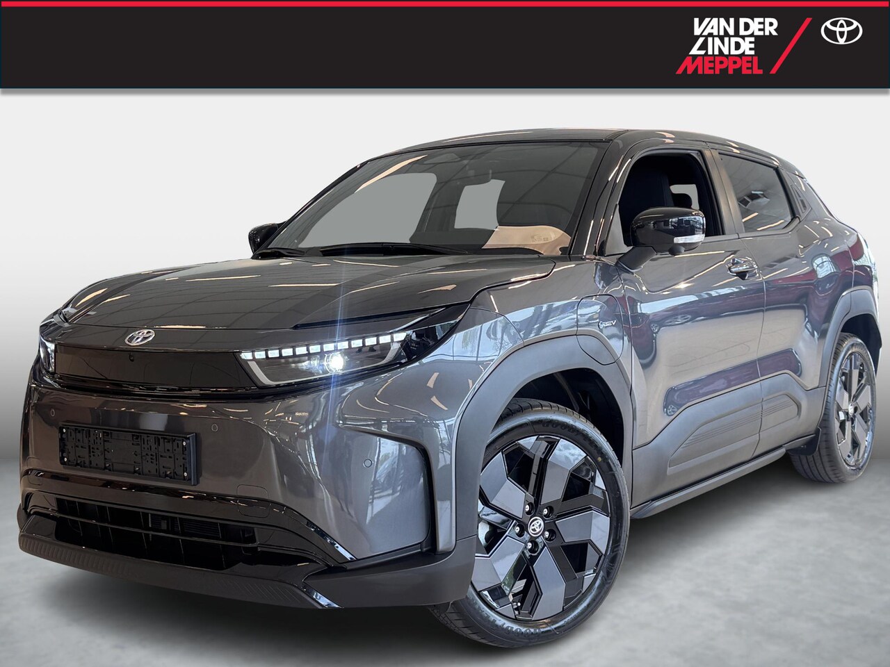 Toyota Urban Cruiser - Executive 61 kWh Panoramadak Navigatie Camera 360 - AutoWereld.nl