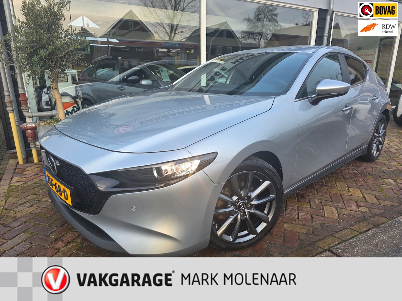 Mazda 3 - 2.0 e-SkyActiv-G M Hybrid 122 Luxury,mooie uitstraling - AutoWereld.nl