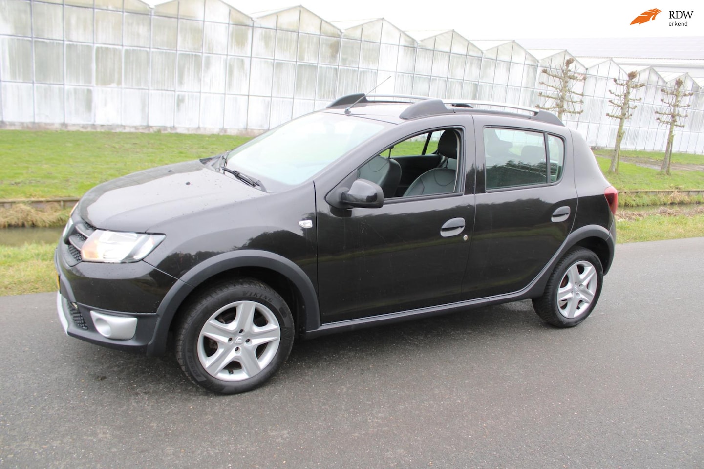 Dacia Sandero Stepway - 0.9 TCe Lauréate met Leder Navigatie en Airco - AutoWereld.nl