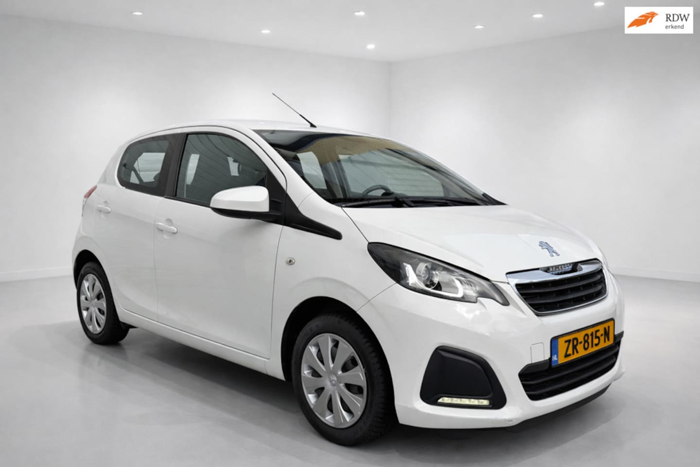 Peugeot 108 - 1.0 e-VTi Active TOP! airco, 5-deurs, centrale deurvergrendeling, elektr. ramen, stuurwiel - AutoWereld.nl