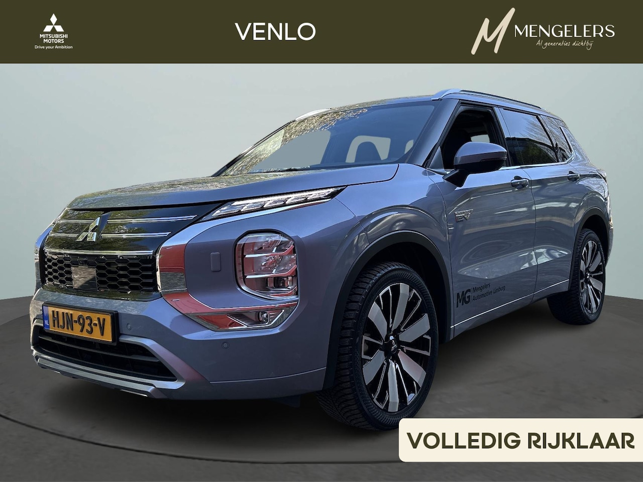 Mitsubishi Outlander - 2.4 PHEV Instyle | Rijklaar | Trekhaak | Navigatie | 360 Camera | Panoramadak | All-Season - AutoWereld.nl