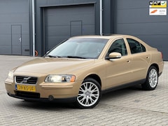 Volvo S60 - 2.4 Drivers Edition|Schuif-Kanteldak|Leder