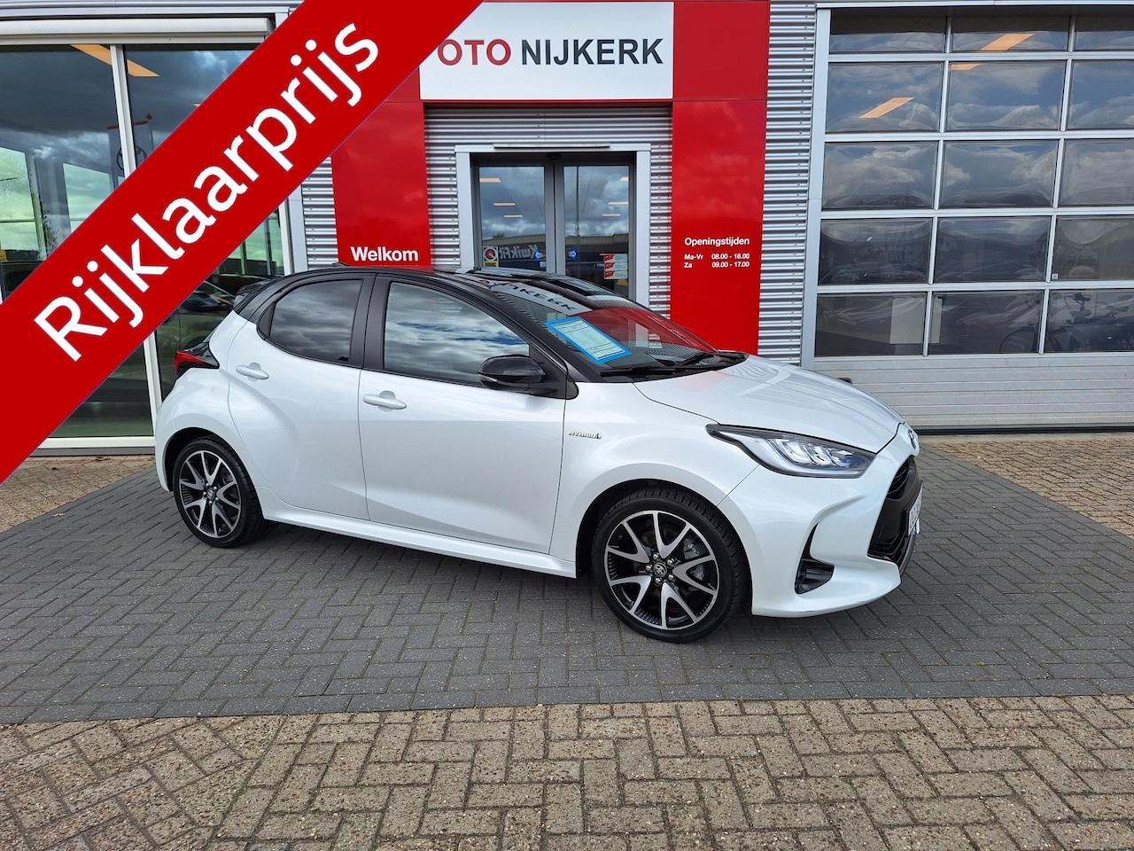 Toyota Yaris - 1.5 Hybrid Style Bi-Tone Limited - AutoWereld.nl
