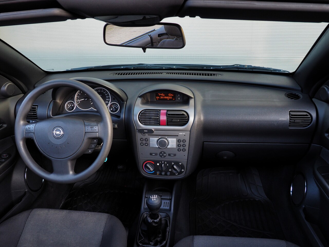 Opel Tigra - 1.4 16v Enjoy AIRCO LM VELGEN ELEK. PAKKET