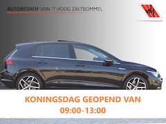 Volkswagen Golf - 1.5 eTSI 150PK Style PANORAMADAK MEMORY ACC SFEER CARPLAY 18''
