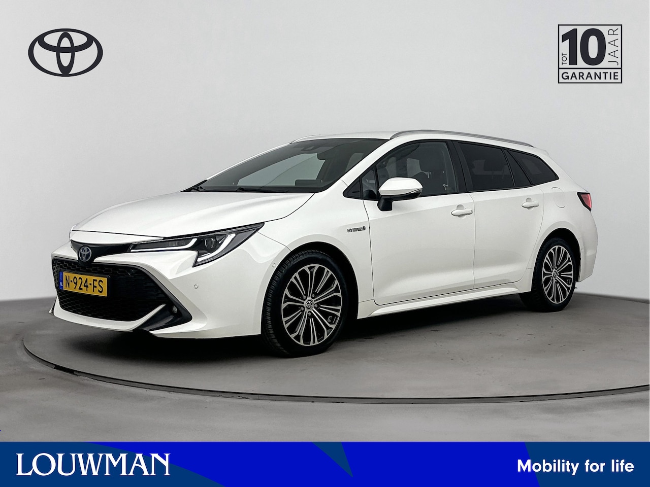 Toyota Corolla Touring Sports - 1.8 Hybrid Dynamic Style | Stuur-Stoelverwarming | PDC | Apple Carplay-Android Auto | - AutoWereld.nl