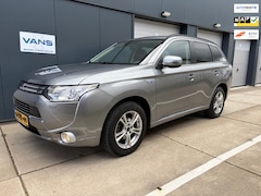 Mitsubishi Outlander - 2.0 PHEV instyle 100% onderhouden 1e eig 4x4