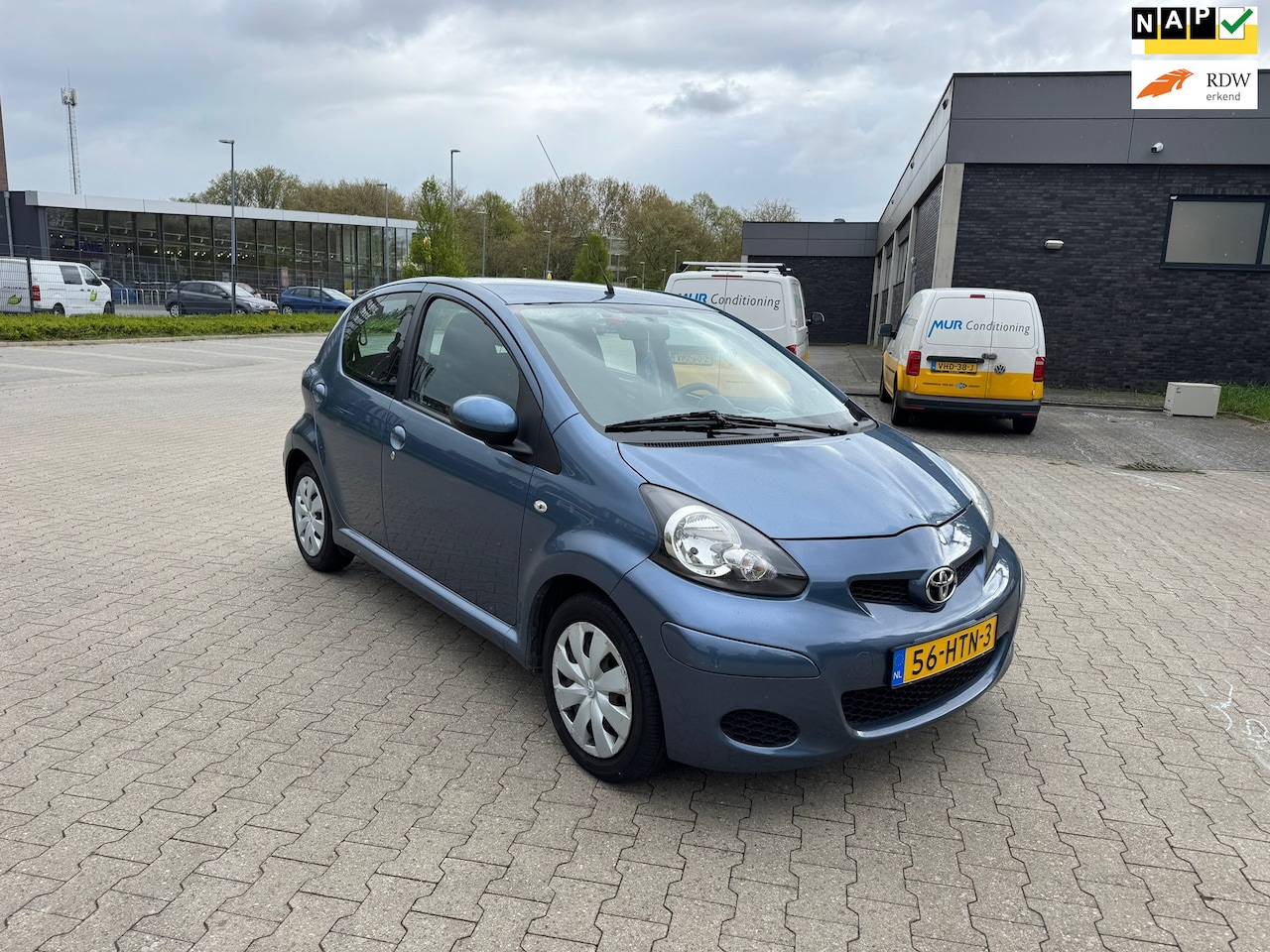 Toyota Aygo - 1.0-12V Comfort. AUTOMAAT - AutoWereld.nl