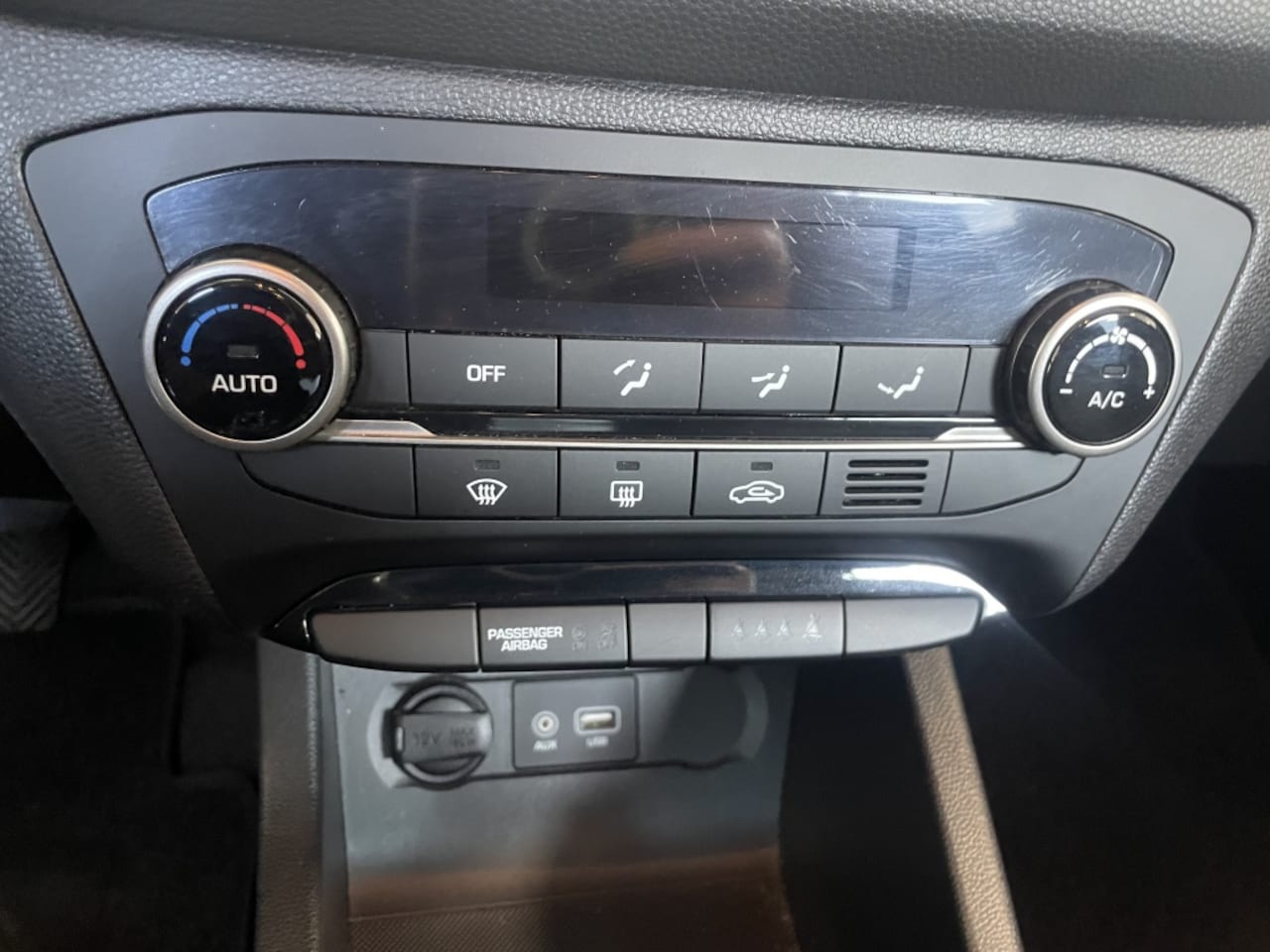 Hyundai i20 - 1.0 T-GDI Comfort + NAVI*RIJKLAARPRIJS*