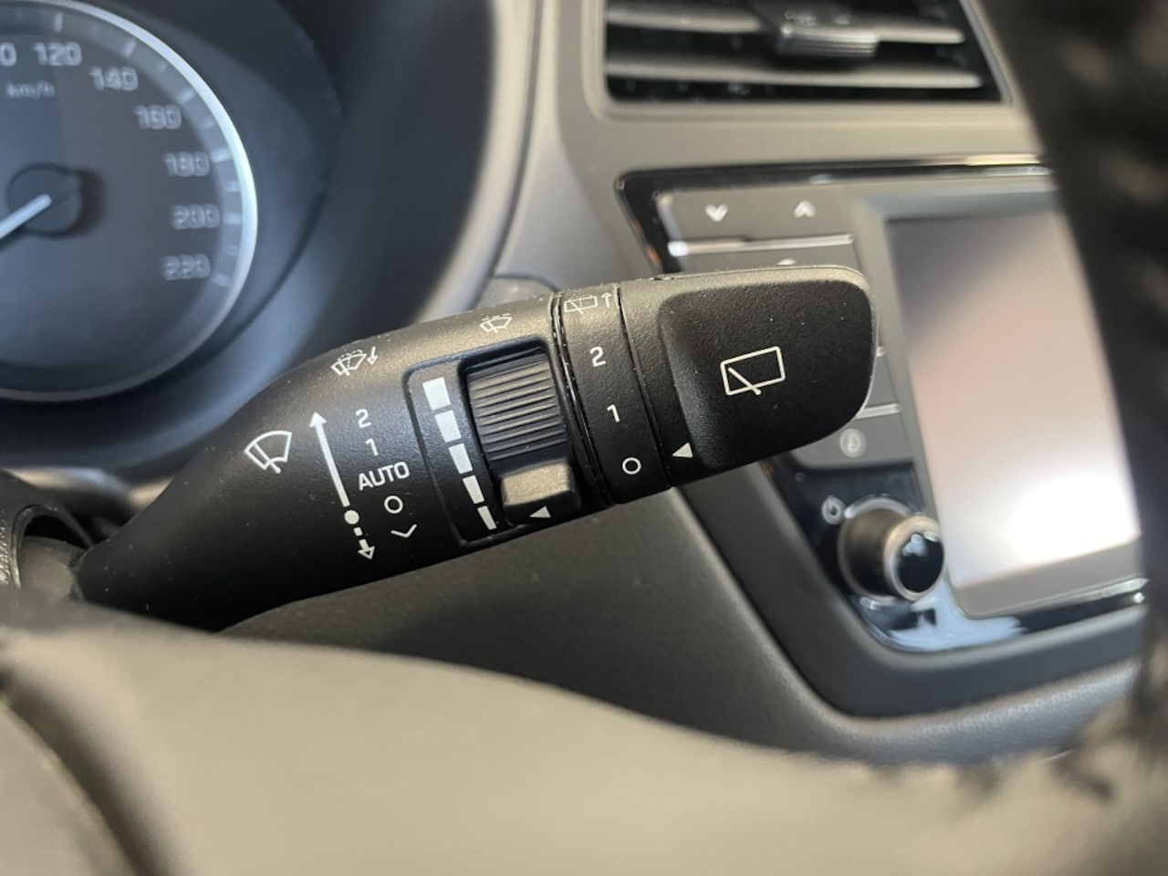 Hyundai i20 - 1.0 T-GDI Comfort + NAVI*RIJKLAARPRIJS*