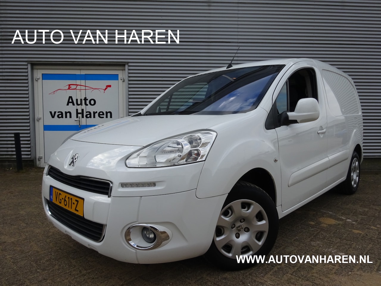 Peugeot Partner - 1.6 e-HDI MARGE AUTO 3-ZTIS TREKHAAK NAVIGATIE - AutoWereld.nl