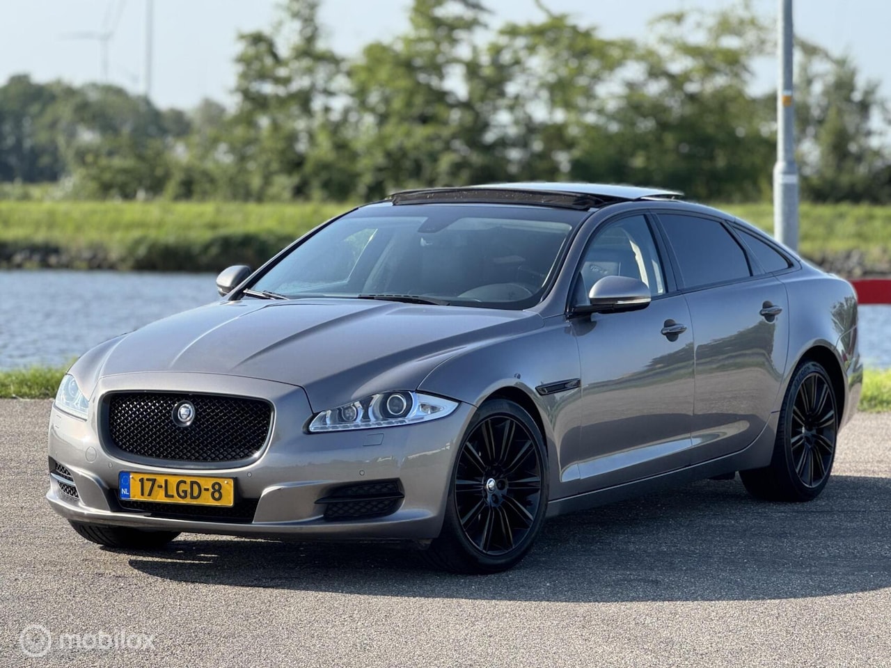Jaguar XJ - 5.0 V8 Premium Luxury LWB 5.0 V8 Premium Luxury LWB, Youngtimer !! - AutoWereld.nl