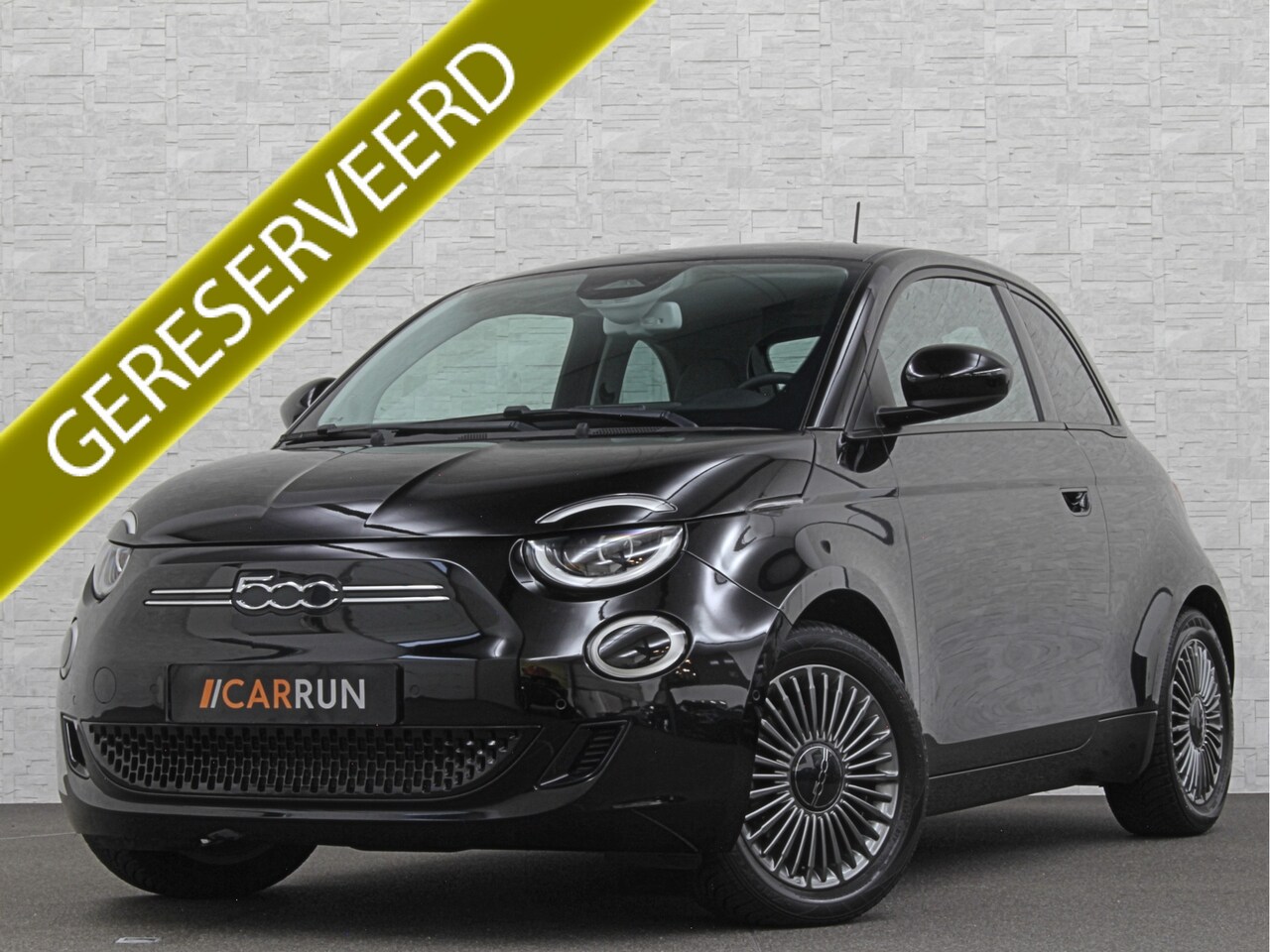 Fiat 500e - Icon 42 kWh | LED | Carplay | 93,5 SoH | Achteruitrij-Camera | Stoelverwarming | Cruise Co - AutoWereld.nl