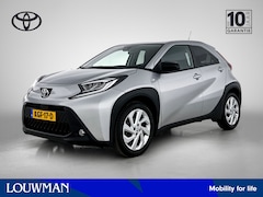Toyota Aygo X - 1.0 VVT-i MT Play | Stoelverwarming | Apple Carplay-Android Auto |