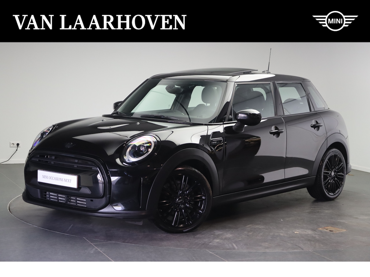 MINI Cooper - Hatchback Camden Automaat / Panoramadak / Sportstoelen / Comfort Access / Stuurverwarming - AutoWereld.nl