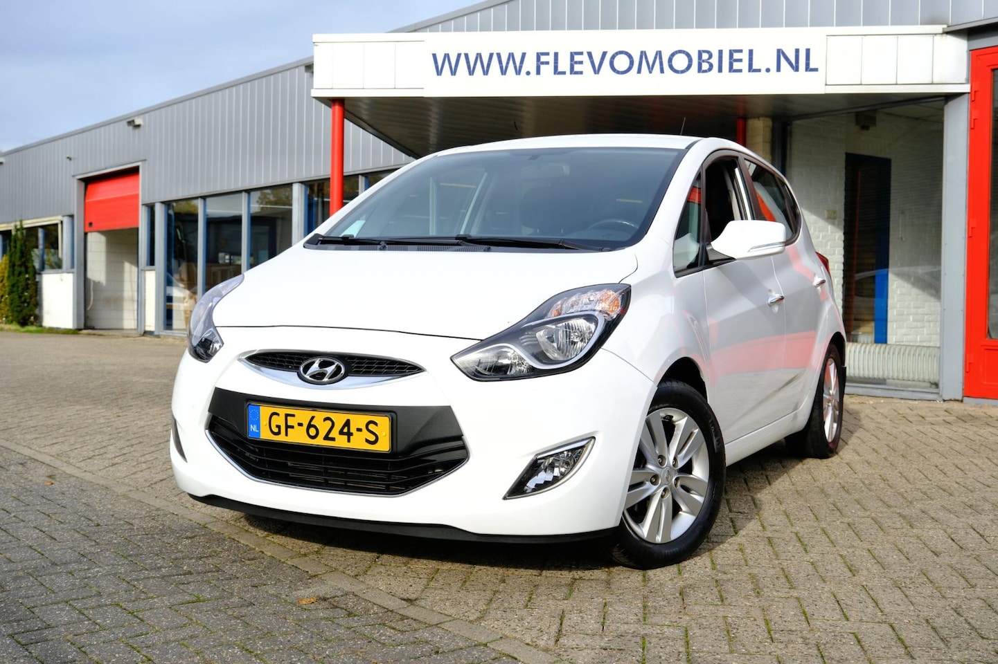 Hyundai ix20 - 1.6i i-Vision Aut. Nav|1e Eig|Cam|LMV|Clima - AutoWereld.nl