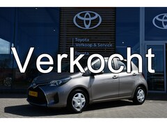 Toyota Yaris - 1.0 VVT-i Aspiration 5-deurs 69pk | Navigatiesysteem | Centrale deurvergrendeling met afst