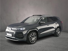 Volkswagen Tayron - R-Line Edition 1.5 TSI eHybrid 272pk DSG Automaat Trekhaak, Panoramadak, Adaptive cruise c