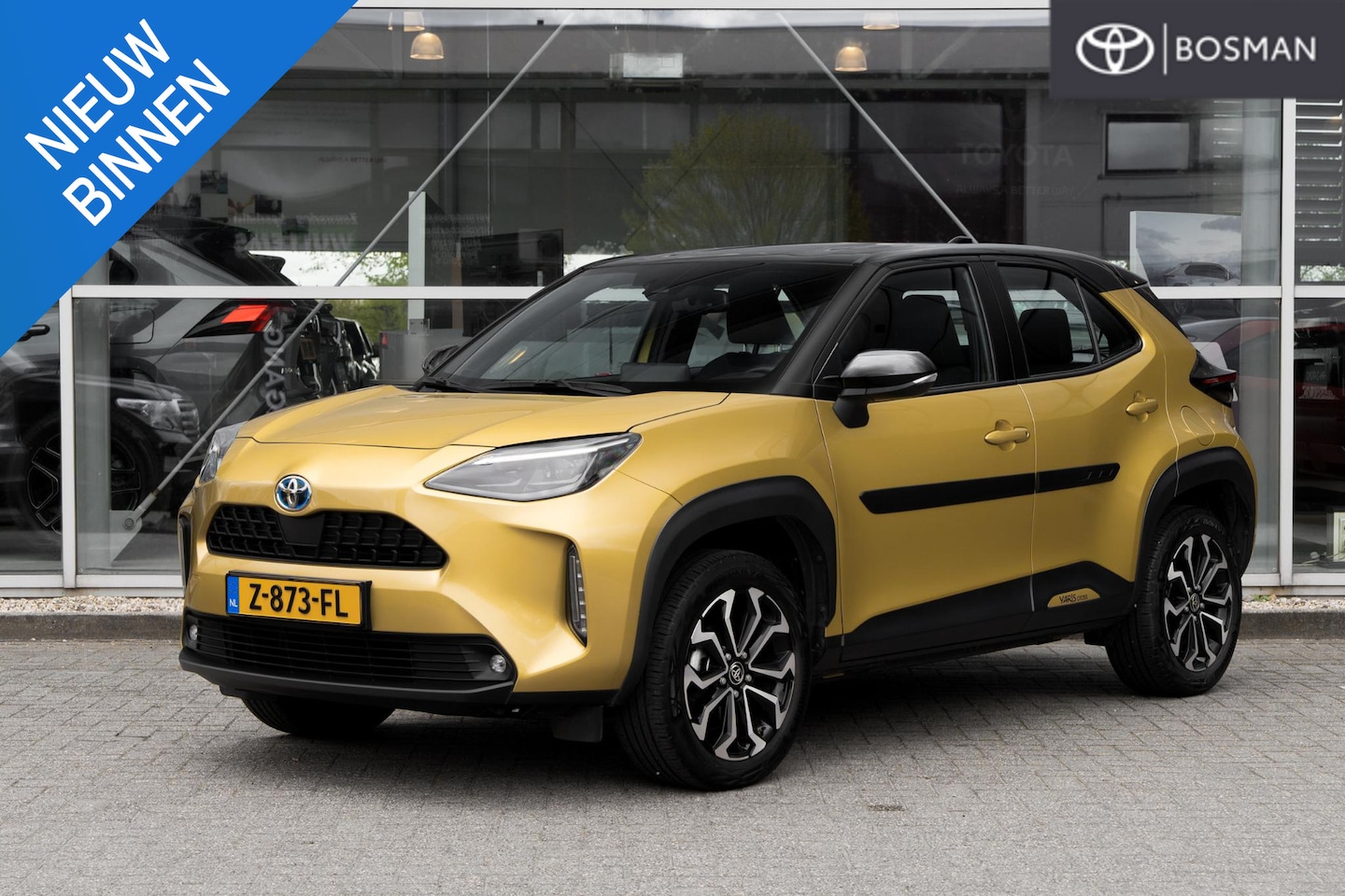 Toyota Yaris Cross - 1.5 Hybrid Business Plus Trekhaak | Bi-Tone - AutoWereld.nl