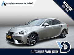 Lexus IS - 300h First Edition | Navi/Clima/Cruise/18"/Camera/Privacy Glass