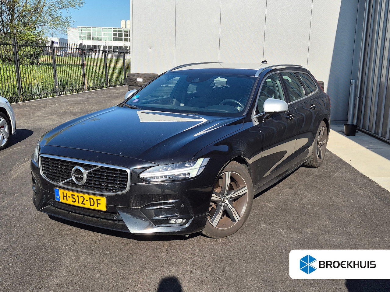 Volvo V90 - 2.0 T4 Business Sport | Cruise control adaptief | Apple carplay Android auto | Keyless | N - AutoWereld.nl