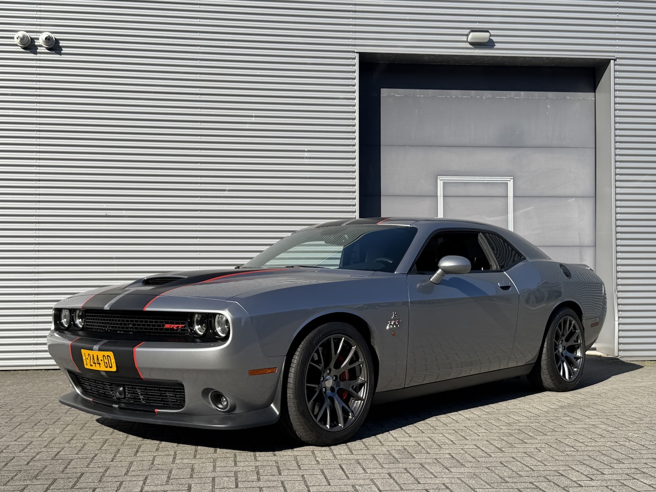 Dodge Challenger - 6.4 SRT 392 I Aut. I 493 PK I Navi I Camera I Harman Kardon - AutoWereld.nl