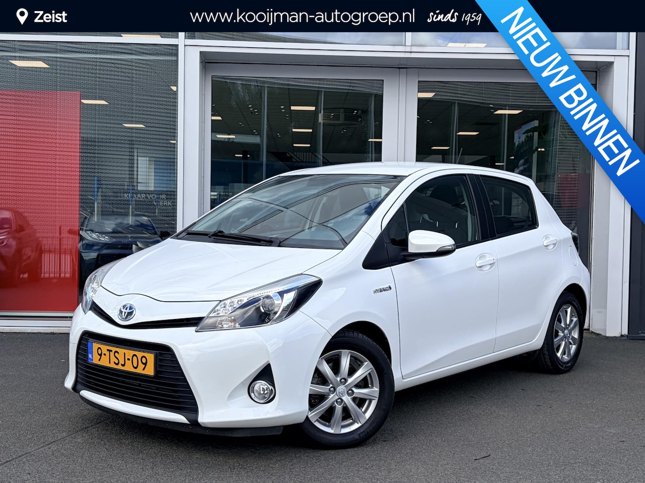 Toyota Yaris - 1.5 Full Hybrid Aspiration | LM Velgen | Achteruitrijcamera | Cruise Control | Trekhaak - AutoWereld.nl
