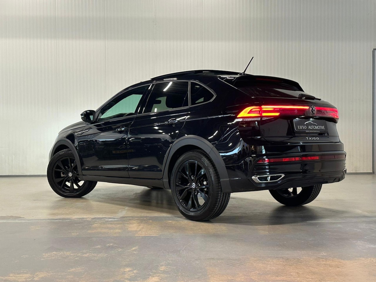 Volkswagen Taigo - 1.5 TSI R-Line Business | PANO | 3x R-LINE | LED | BLACK EDITION | CARPLAY - AutoWereld.nl