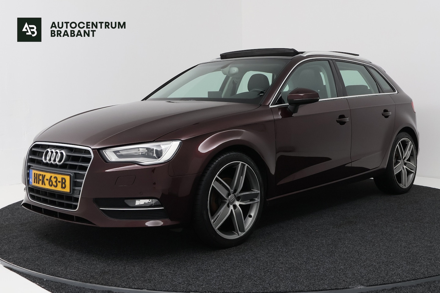 Audi A3 Sportback - 1.4 TFSI Ambition Pro Line S (PANORAMADAK, CRUISE CONTROL, NAVIGATIE, PARKEERSENSOREN) - AutoWereld.nl