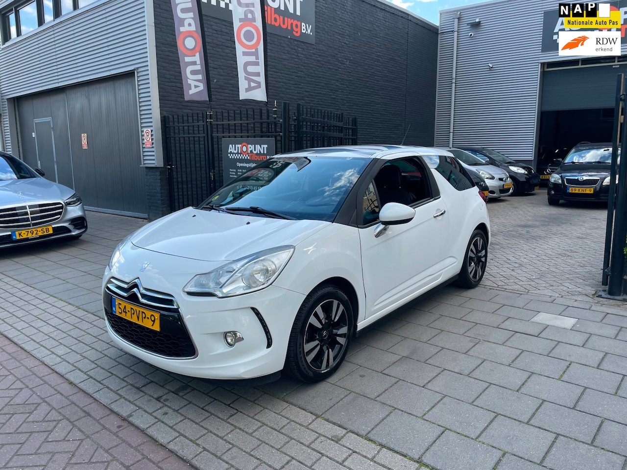 Citroën DS3 - 1.6 e-HDi So Chic 1e Eigenaar! Airco PDC NAP APK - AutoWereld.nl