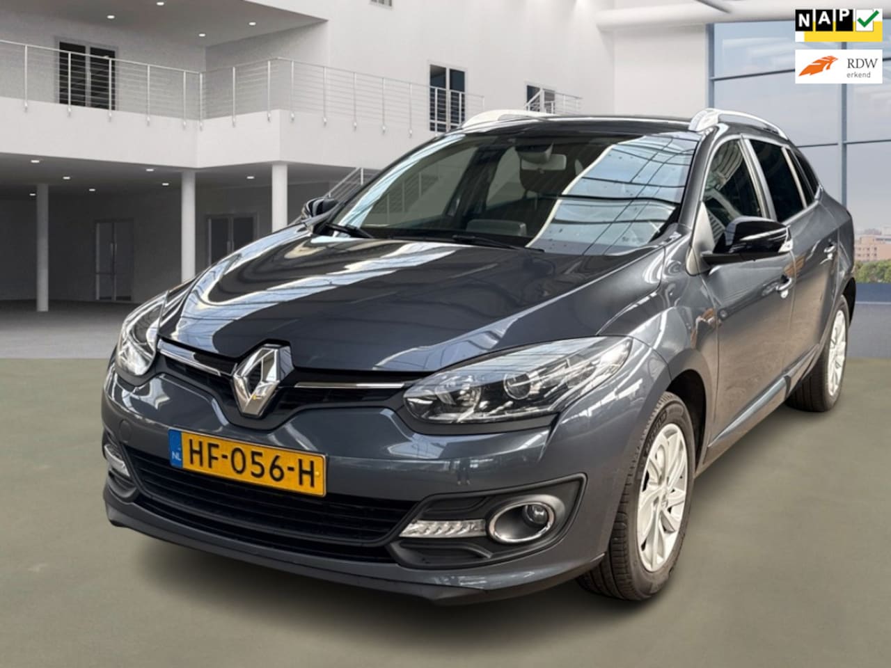 Renault Mégane Estate - 1.2 TCe Limited/AIRCO/CRUISE/NAVI/PARKEERSENS ACHTER/TREKHAAK - AutoWereld.nl