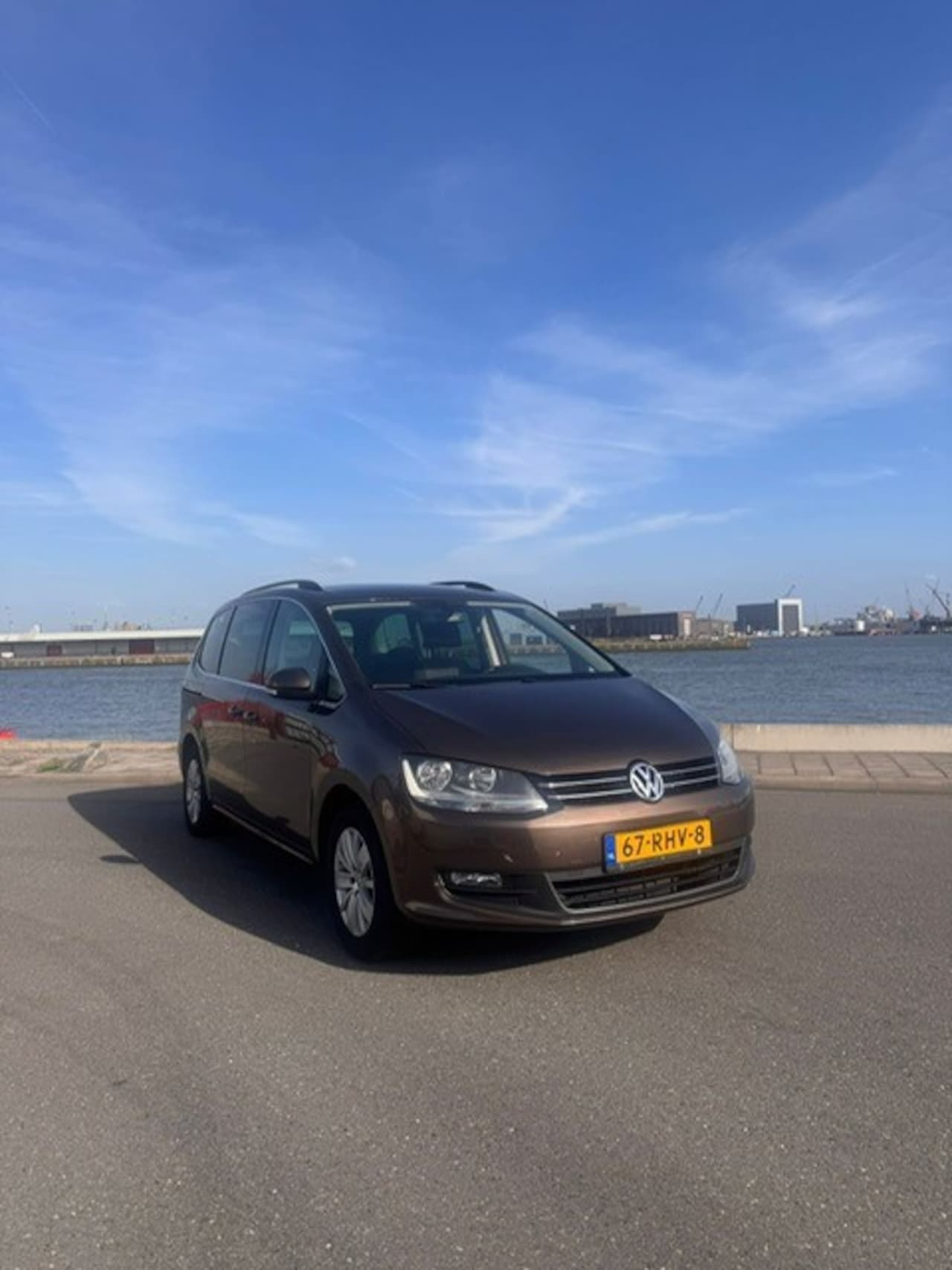 Volkswagen Sharan - 1.4 TSI Comfortline 7p. AUTOMAAT - AutoWereld.nl