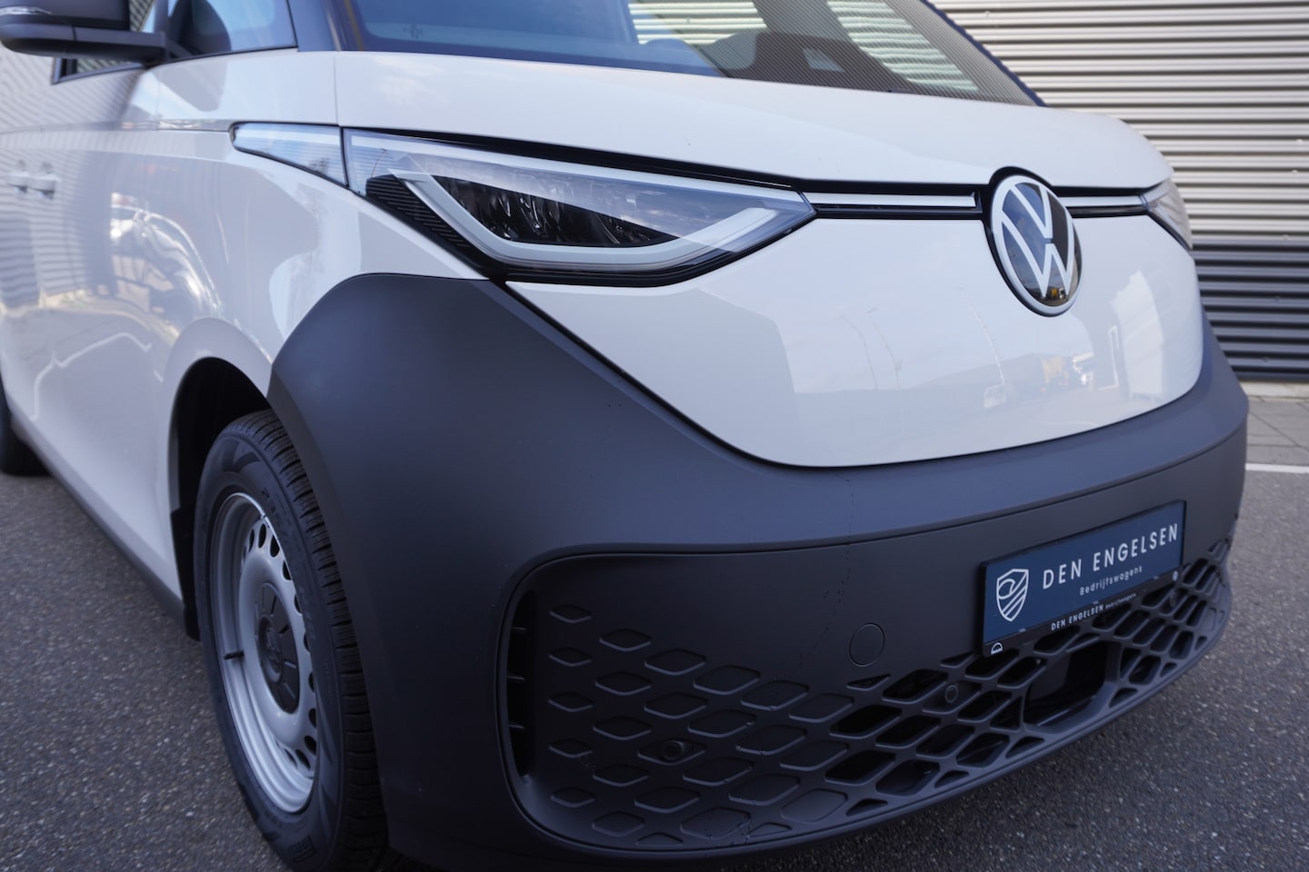 Volkswagen ID. Buzz Cargo - ID. Buzz Cargo 190 pk, Economy Business, Achteruitrijcamera, Bijrijdersbank, Trekhaak, Ach - AutoWereld.nl