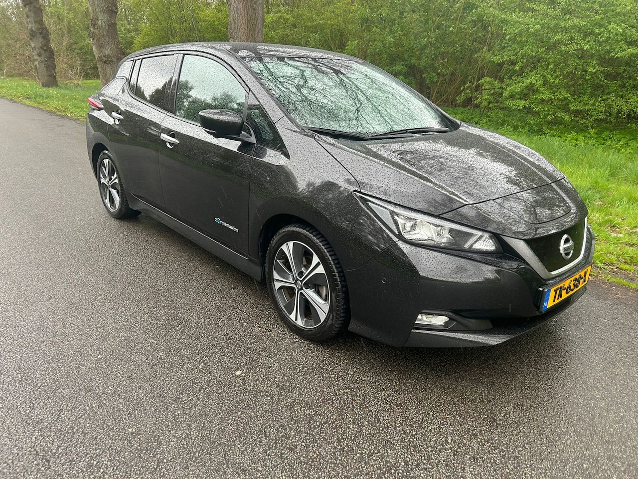 NISSAN LEAF 40KWH