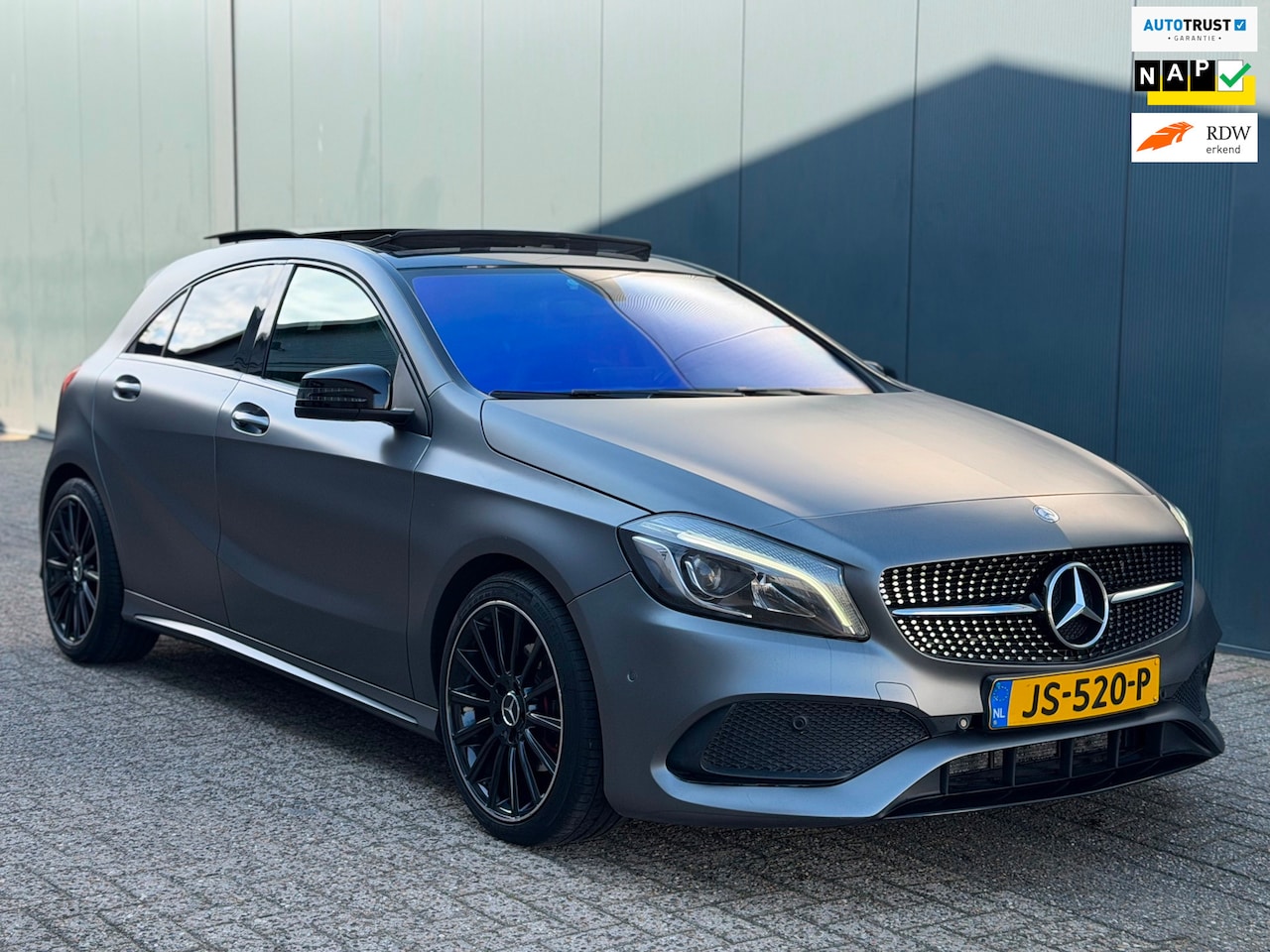 Mercedes-Benz A-klasse - 200 AMG pakket|Pano|StoelVW|Camera|MAT!!| - AutoWereld.nl