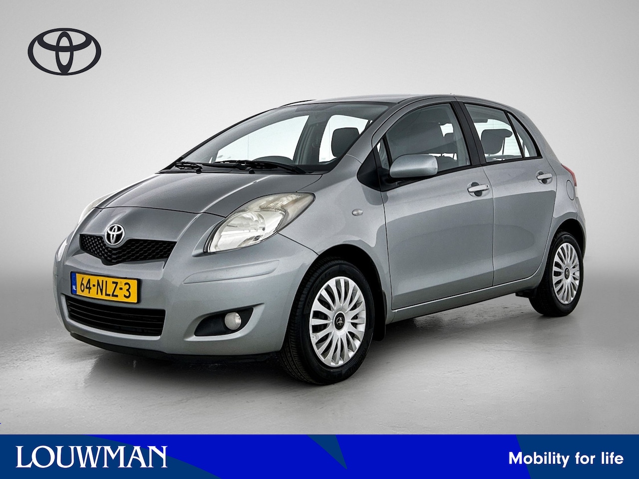 Toyota Yaris - 1.3 VVT-i Aspiration 1.3 VVTi Aspiration - AutoWereld.nl