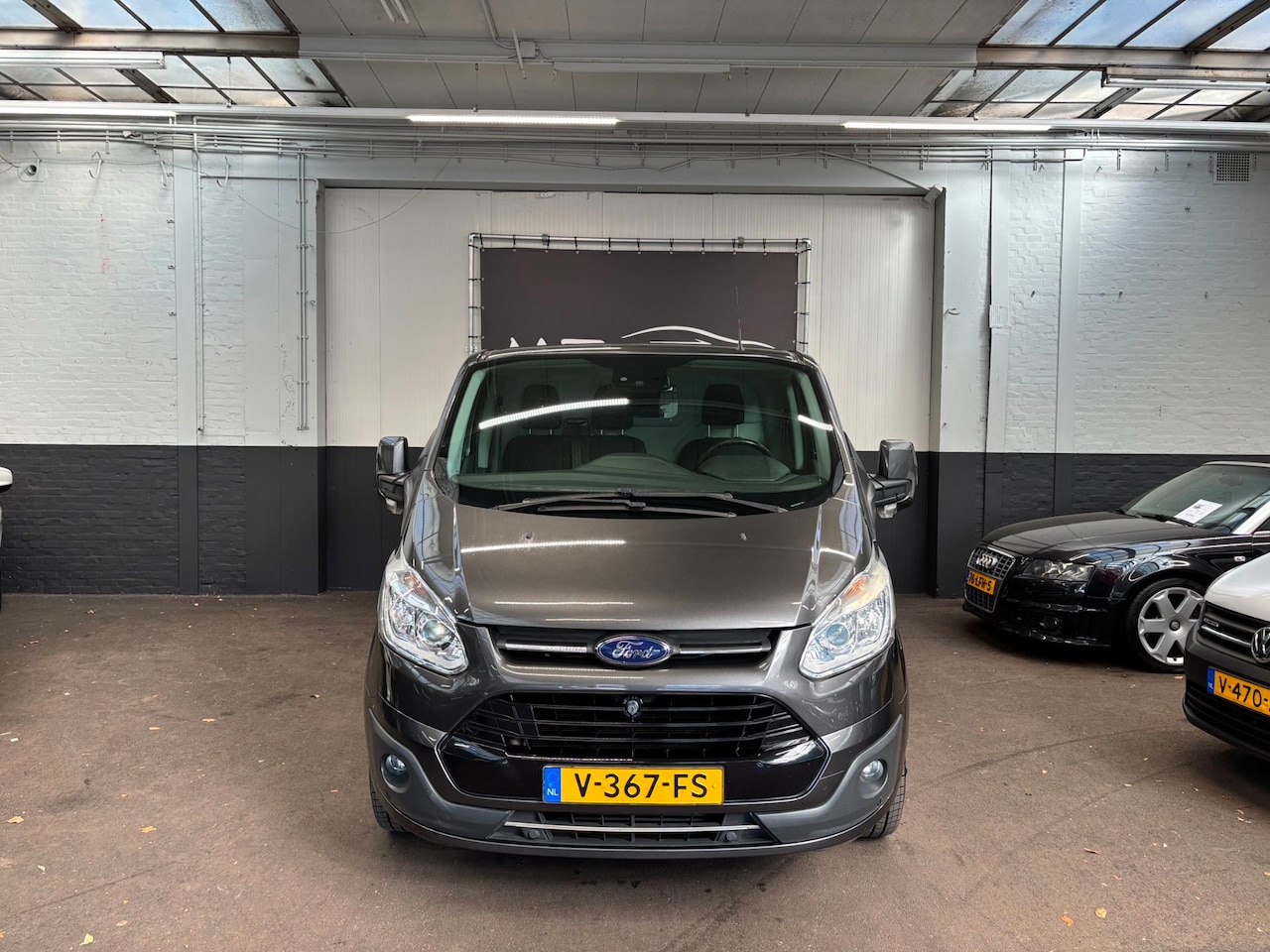 Ford Transit Custom - 270 2.0 TDCI L1H1 Limited Camera/Airco/Navi - AutoWereld.nl