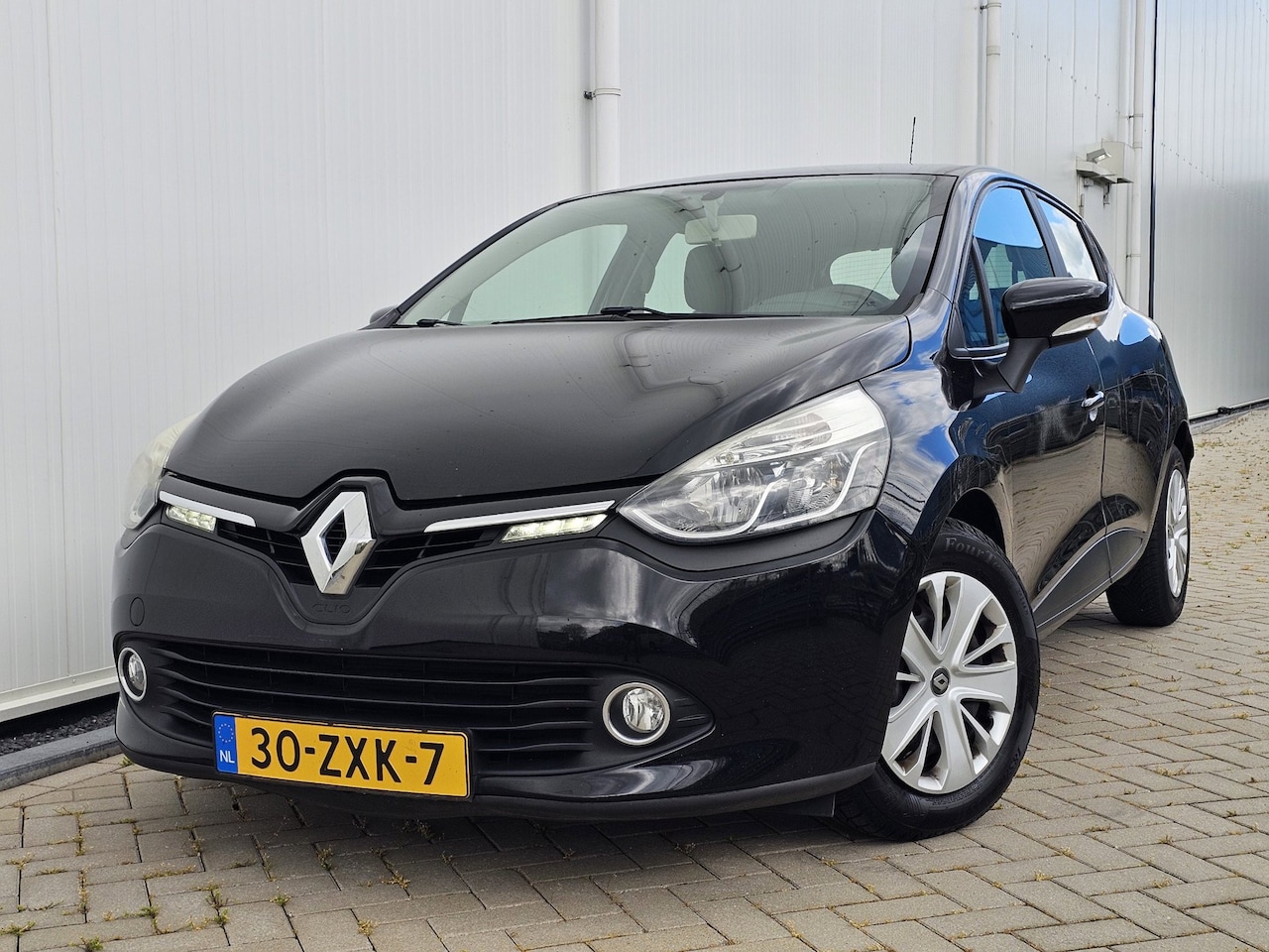 Renault Clio - 0.9 TCe ECO Collection BJ 2013 Navi APK 01-2027 Nette Auto! - AutoWereld.nl