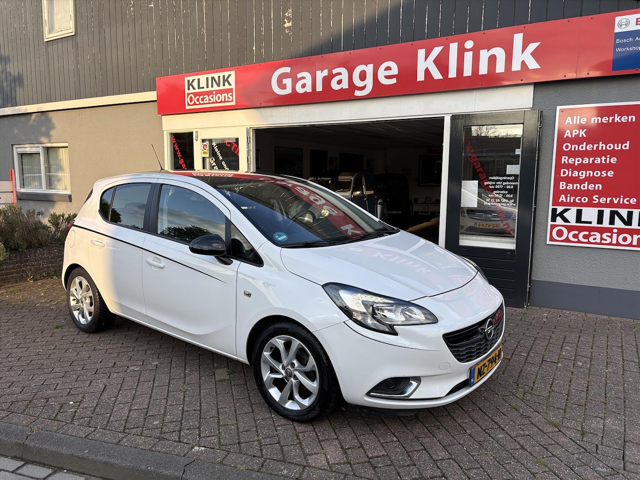 Opel Corsa - 1.4 Automaat S&amp;S 90pk 5d Color Edition - AutoWereld.nl