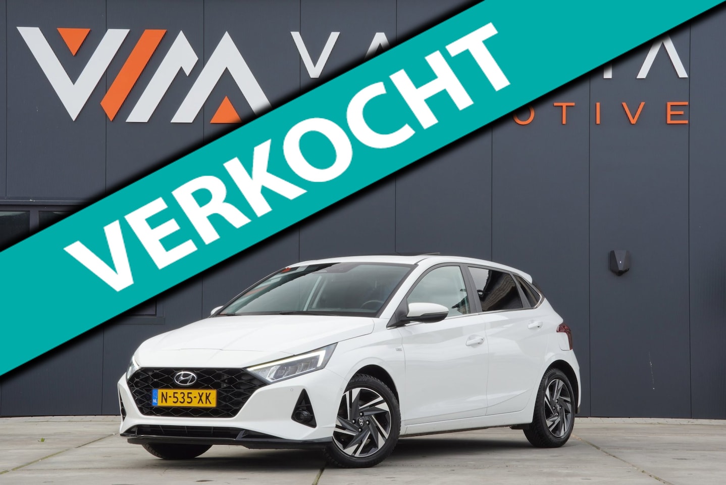 Hyundai i20 - 1.0 T-GDI Premium Sky 2022 Automaat MHEV Opendak Stoelverwarming Clima Airco 5 Deurs Navi - AutoWereld.nl