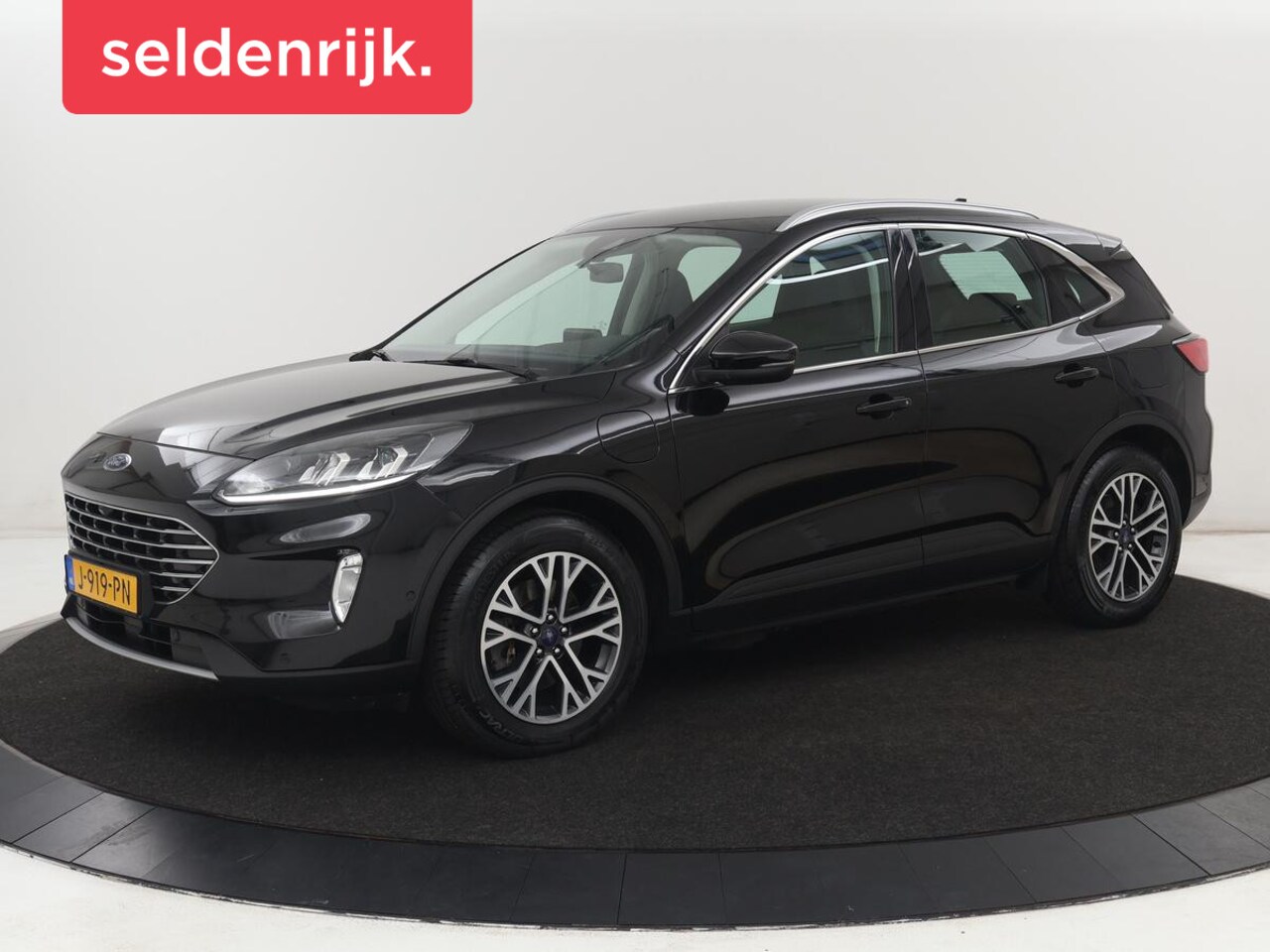 Ford Kuga - 2.5 PHEV Titanium | SOH 91,5% | Trekhaak | Stoelverwarming | Adaptive cruise | Camera | Ca - AutoWereld.nl