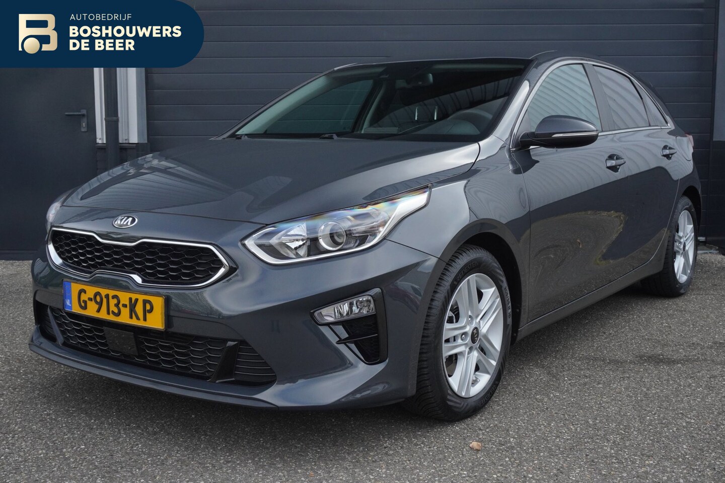 Kia Cee'd - Ceed 1.0 T-GDi DynamicPlusLine | Stoel/Stuurverw. | Camera | Trekhaak | Orig. NL | NAP | N - AutoWereld.nl