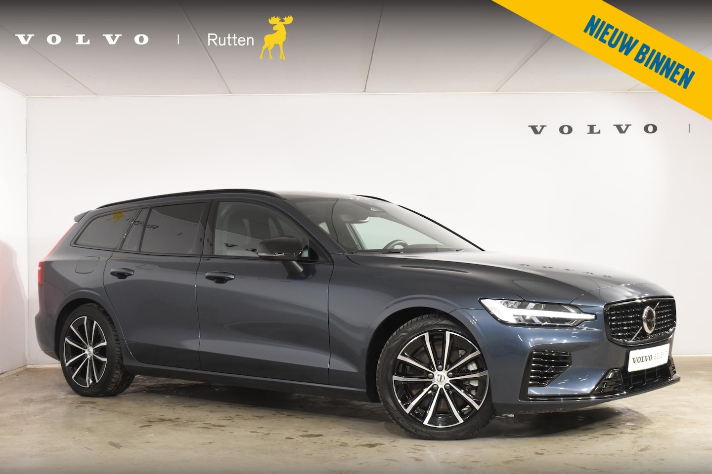 Volvo V60 - T6 350PK Automaat Plug-in hybrid AWD Plus Dark / Navigatie / Adaptive Cruise control / 360 - AutoWereld.nl